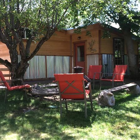 Lava Hideout Cabins Lava Hot Springs Exterior foto